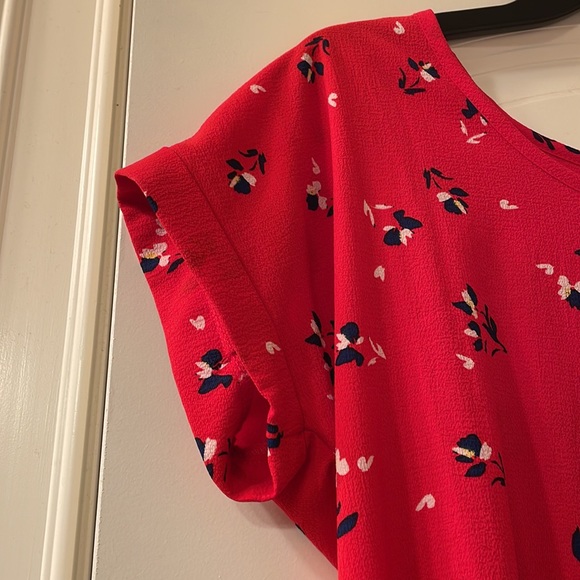 Floral top - Picture 2 of 4